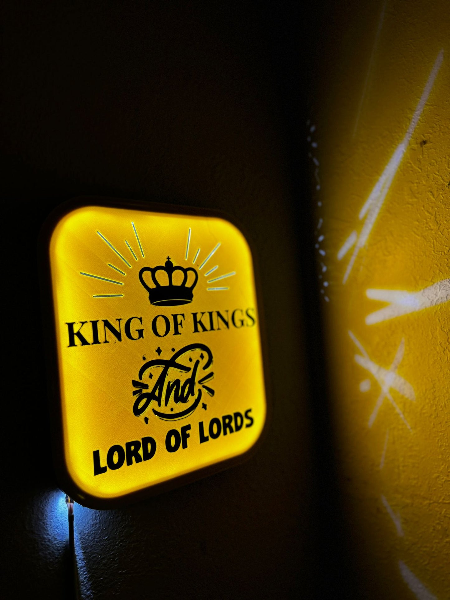 King of Kings LED lamp